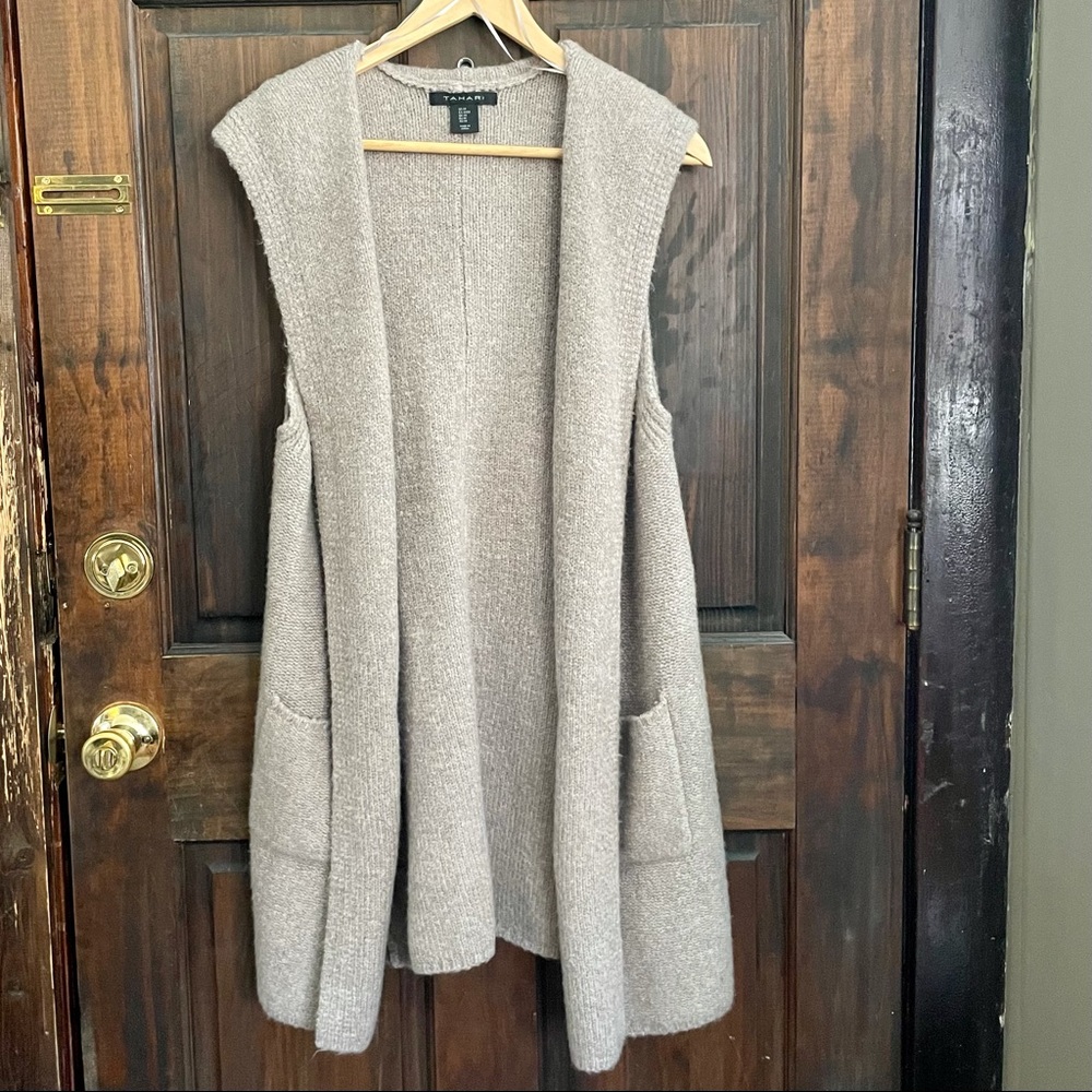 TAHARI Soft-Knit Sleeveless Cardigan